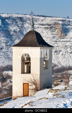 Winter Orhei Vechi Kloster Glockenturm in der Republik Moldau Stockfoto