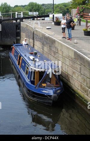 Ein Kanal Narrowboat durch Kanal Beeston Nottingham England uk Stockfoto