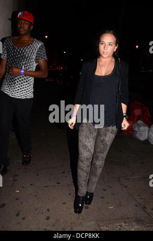 Chloe Green verlassen den Kampf der Geschlechter party im Aura Nachtclub London, England - 01.11.11 Stockfoto