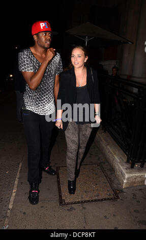 Chloe Green verlassen den Kampf der Geschlechter party im Aura Nachtclub London, England - 01.11.11 Stockfoto