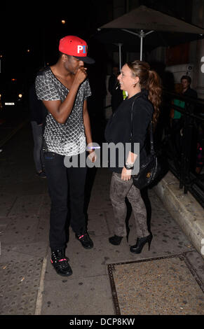 Chloe Green verlassen den Kampf der Geschlechter party im Aura Nachtclub London, England - 01.11.11 Stockfoto