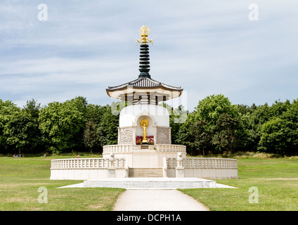 Der Friedenspagode, Milton Keynes Stockfoto