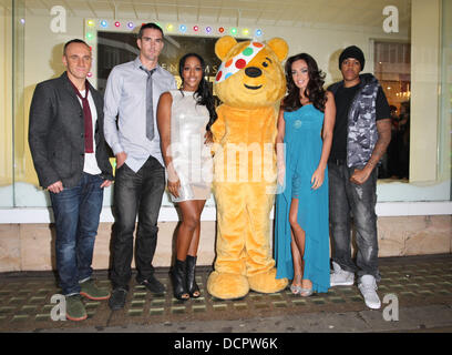 Mark Hayes, Alexandra Burke, Tamara Ecclestone, Streifenhörnchen und Kevin Pietersen feiern den Start ihrer Fashion-Sortiment für die BBC Kinder brauchen Celebrity Style bei Debenhams London, England - 09.11.11 Challenge Stockfoto