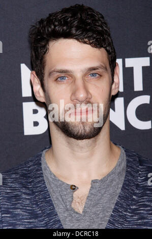 Justin Bartha After Party für Montblanc präsentiert die 10. jährliche Produktion von "The 24 Hour spielt On Broadway" bei BB Kings - Ankünfte geführt New York City, USA - 14.11.11 Stockfoto