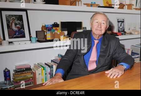 Terence Conran besucht Presse Blick auf das Design Museum London, England - 15.11.11 Stockfoto