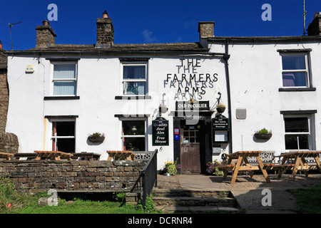 Die Farmers Arms in Muker, Swaledale, North Yorkshire, Yorkshire Dales National Park, England, Vereinigtes Königreich. Stockfoto