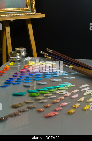 Künstler Malerei-Palette und Arbeitsbereich. Stockfoto