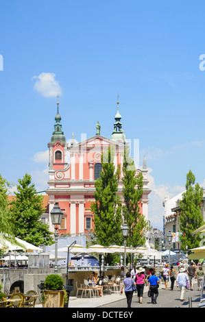 Ljubljana, Franziskanerkirche, Mariä Verkündigungskirche Cerkev Marijinega Oznanjenja, Drachenbrücke, Drei Brücken, Slowenien Stockfoto