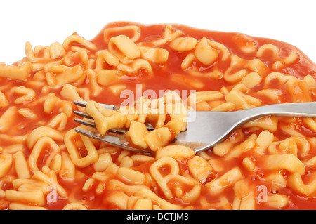 Nahaufnahme einer Gabel im Alphabet spaghetti Stockfoto