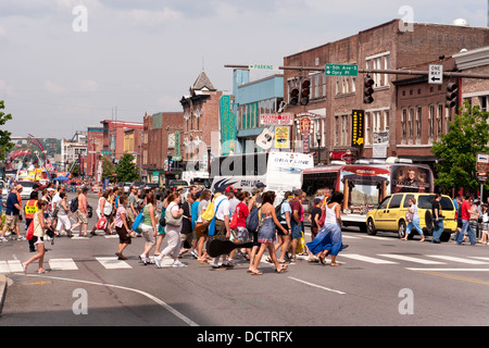 Country Music Fans über geringere Breite auf Country-Musik Fest Fan Fair, Nashville, Tennessee Stockfoto