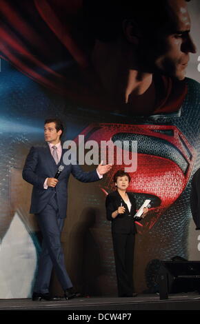 Tokio, Japan. 22. August 2013. Henry Cavill, 21. August 2013: Henry Cavill, Film "Man of Steel" Japan-Premiere am 21. August 2013 Tokyo Japan Credit: Aflo Co. Ltd./Alamy Live News Stockfoto