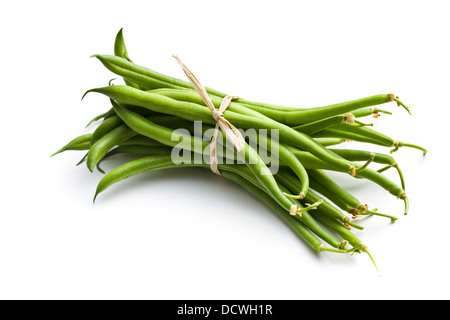 frische grüne Bohnen auf weißem Hintergrund Stockfoto