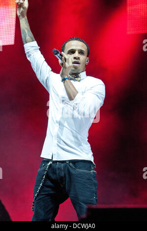 Aston Merrygold von JLS erklingt in BRMB Live 2011 bei der LG Arena Birmingham, England - 26.11.11 Stockfoto