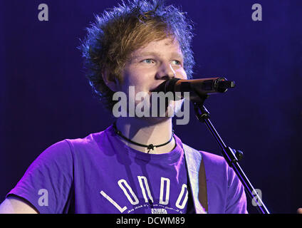 Ed Sheeran führt für Radio City Live 2011 an der Liverpool Echo Arena Liverpool, England - 02.12.11 Stockfoto