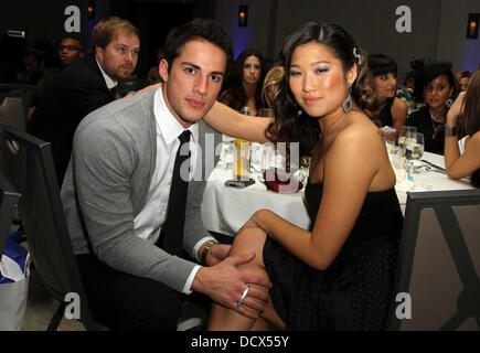 Michael Trevino und Jenna Ushkowitz The Ripple Effect profitieren die Wasser Projekt Charity statt Sonnenuntergang Luxe Hotel - innen Los Angeles, Kalifornien - 10.12.11 Stockfoto