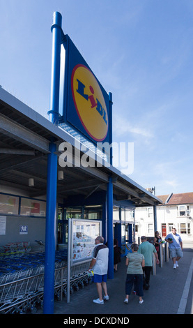 Lidl Supermarkt außen Littlehampton Stockfoto