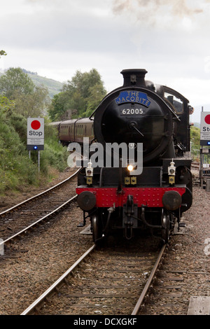 Der Jacobite Dampfzug bei Glenfinnan Schottland UK Stockfoto