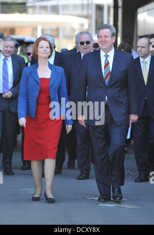 Premierminister von Australien Julia Gillard und Barry O' Farrell zweiten Testspiel zwischen Australien Vs. Indien auf dem Sydney Cricket Ground - Tag 1 Sydney, Australien - 03.01.12 Stockfoto