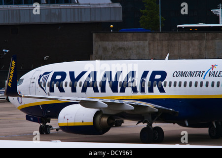 Ryanair-Namen auf der Seite Flugzeuge am Flughafen Birmingham Stockfoto