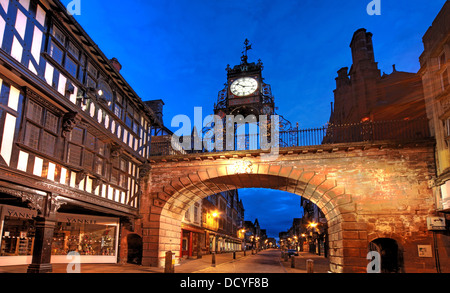 in der Stadt Chester, NW England UK genommen in der Abenddämmerung Stockfoto