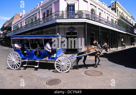 Schlitten-Touren sind ein beliebter Weg, um das French Quarter, New Orleans, Louisiana, USA besuchen Stockfoto