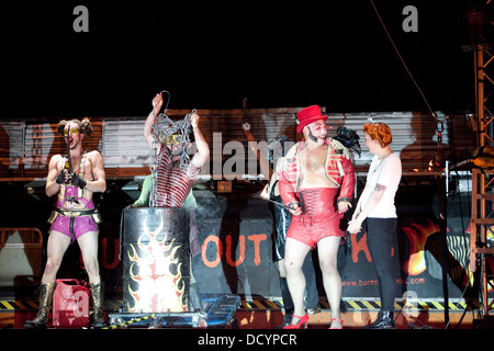 Burnt Out Punks Ende Tour Performance im Rålambshovsparken in Stockholm Stockfoto