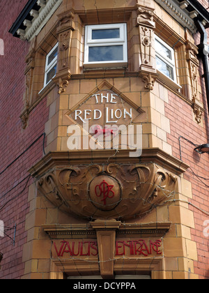 Das Red Lion Hotel, Winwick Road, Warrington, Cheshire, England, UK, WA2 7DH, erbaut 1825 Stockfoto