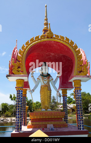 Statuen im Wat Plai Laem auf der Insel Ko Samui im Golf von Thailand. Stockfoto