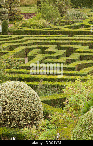 Heckenlabyrinth im Garten des Hatfield Haus, befindet sich in Hertfordshire, England. Stockfoto