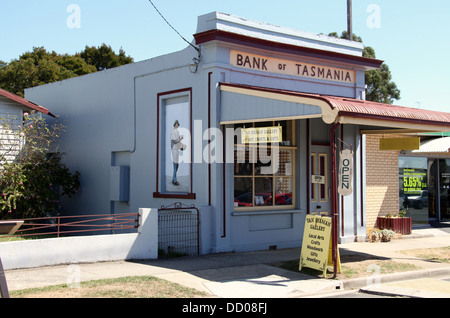 Ehemalige Bankgebäude von Tasmanien in Beaconsfield, die jetzt einen shop Stockfoto