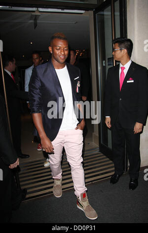 Oritse Williams von JLS prominenten außerhalb der kann Fair Hotel in London, England - 12.01.12 Stockfoto