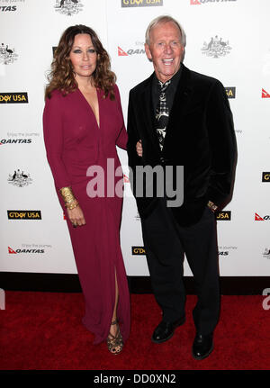 Linda Kozlowski und Paul Hogan 9th Annual Day USA Gala statt im Grand Ballroom im Hollywood & Highland Center - Ankünfte Los Angeles, Kalifornien - 14.01.12 Stockfoto