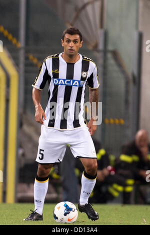 Danilo Larangeira (Udinese), 22. August 2013 - Fußball / Fußball: UEFA Europa League Play-off 1. Bein match zwischen Udinese 1-3 Slovan Liberec Stadium Nereo Rocco in Triest, Italien. (Foto von Maurizio Borsari/AFLO) Stockfoto