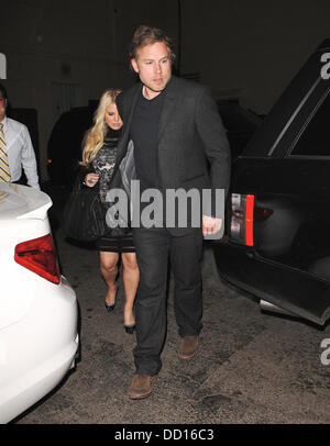 Schwangere Jessica Simpson und Eric Johnson verlässt Mastro Restaurant Los Angeles, Kalifornien - 18.01.12 Stockfoto