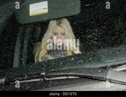 Schwangere Jessica Simpson verlassen Mastro Restaurant Los Angeles, Kalifornien - 18.01.12 Stockfoto