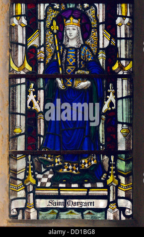 Margarethe, Detail des Süd-Kapelle-Fensters. Kirche des Heiligen Petrus und Paulus. Aldeburgh, Suffolk, England, Vereinigtes Königreich Stockfoto