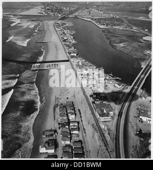 Marine Munition und Net Depot, Seal Beach, Kalifornien. (Luftbild von Steg und Küste). --295515 Stockfoto