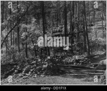 Ore Pfähle auf Dump am wichtigsten Schnitt der harten Zeit Lode--286105 Stockfoto