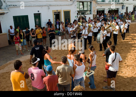 Beliebte Fiesta Jaleo. Fornells, Menorca, Balearische Inseln, Spanien, Europa. Stockfoto