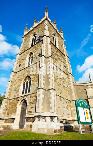 St Wilfrid Kirche Alford Dorf Lincolnshire UK England außerhalb der äußeren Blende Fassade Tower Turm Stockfoto