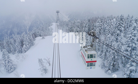 Shinhotaka Seilbahn in der Nähe von Takayama in Gifu-Präfektur, Japan. Stockfoto