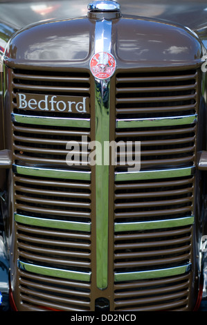 Bedford K Typ 1951 Pritsche LKW Kühlergrill Stockfoto