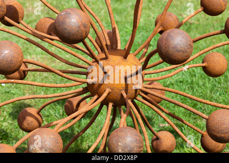 Skulptur und Sackler-Schutzhütte Weinberg Oxfordshire im Mai 2013 16 Stockfoto