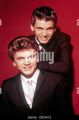 EVERLY BROTHERS uns vocal Duo über 1965 mit Don oben und Phil Stockfoto