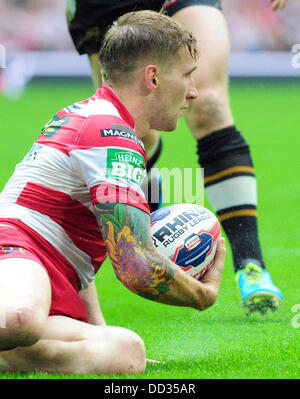 London, UK. 24. August 2013. Sam Tomkins in Aktion während der Rugby League Challenge Cup-Finale zwischen Hull FC und Wigan Warriors von Wembley Stadion Credit: Action Plus Sport/Alamy Live News Stockfoto