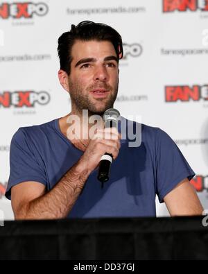 Toronto, Ontario, Kanada. 24. August 2013. Zachary Quinto bei einem öffentlichen Auftritt für FAN EXPO Canada - Tag 3 SAT, Metro Toronto Convention Centre, Toronto, Ontario, Kanada 24. August 2013. Bildnachweis: Nicole Springer/Everett Collection/Alamy Live-Nachrichten Stockfoto