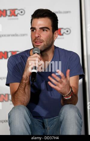 Toronto, Ontario, Kanada. 24. August 2013. Zachary Quinto bei einem öffentlichen Auftritt für FAN EXPO Canada - Tag 3 SAT, Metro Toronto Convention Centre, Toronto, Ontario, Kanada 24. August 2013. Bildnachweis: Nicole Springer/Everett Collection/Alamy Live-Nachrichten Stockfoto