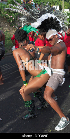 Grenada, karibischen Karneval mit ihren Höhepunkt mit der farbenprächtigen Parade Spice Mas 2013 Stockfoto