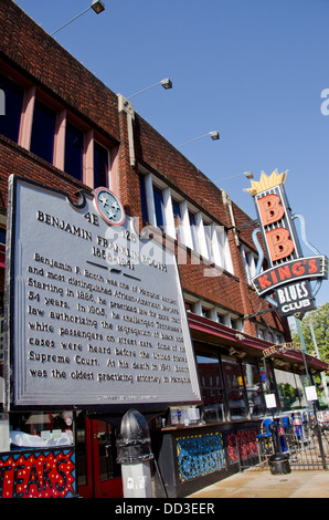 Tennessee, Memphis, Beale Street. Die Innenstadt von Zeichen für Benjamin Franklin Booth prominenter US-amerikanischer Anwalt. Stockfoto