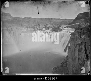 Die Shoshone Falls am Snake River in Idaho sind einer der größten natürlichen Wasserfälle in den Vereinigten Staaten. Die Wasserfälle sind etwa 212 Meter hoch und 900 Meter breit und bieten eine atemberaubende Aussicht und ein beliebter Ort für Fotografie und Tourismus. Stockfoto